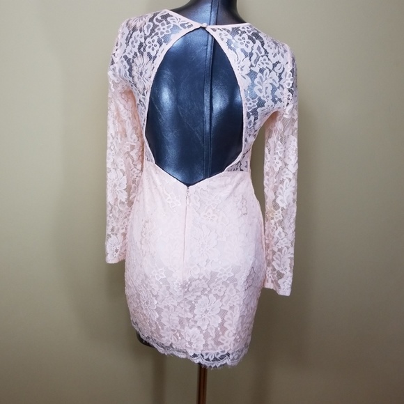 BEBE SEXY PINK LACE DRESS W/ SILVER EMBROIDERY - Picture 3 of 7